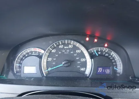 2014 Toyota Camry Se z USA, uszkodzony, nr VIN 4T1BF1FK3EU367945